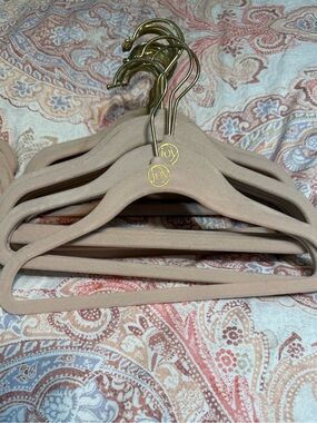 JOY Velvet Slim Non-Slip Hangers - Blush (Set of 50) - youth 12” hangers.
